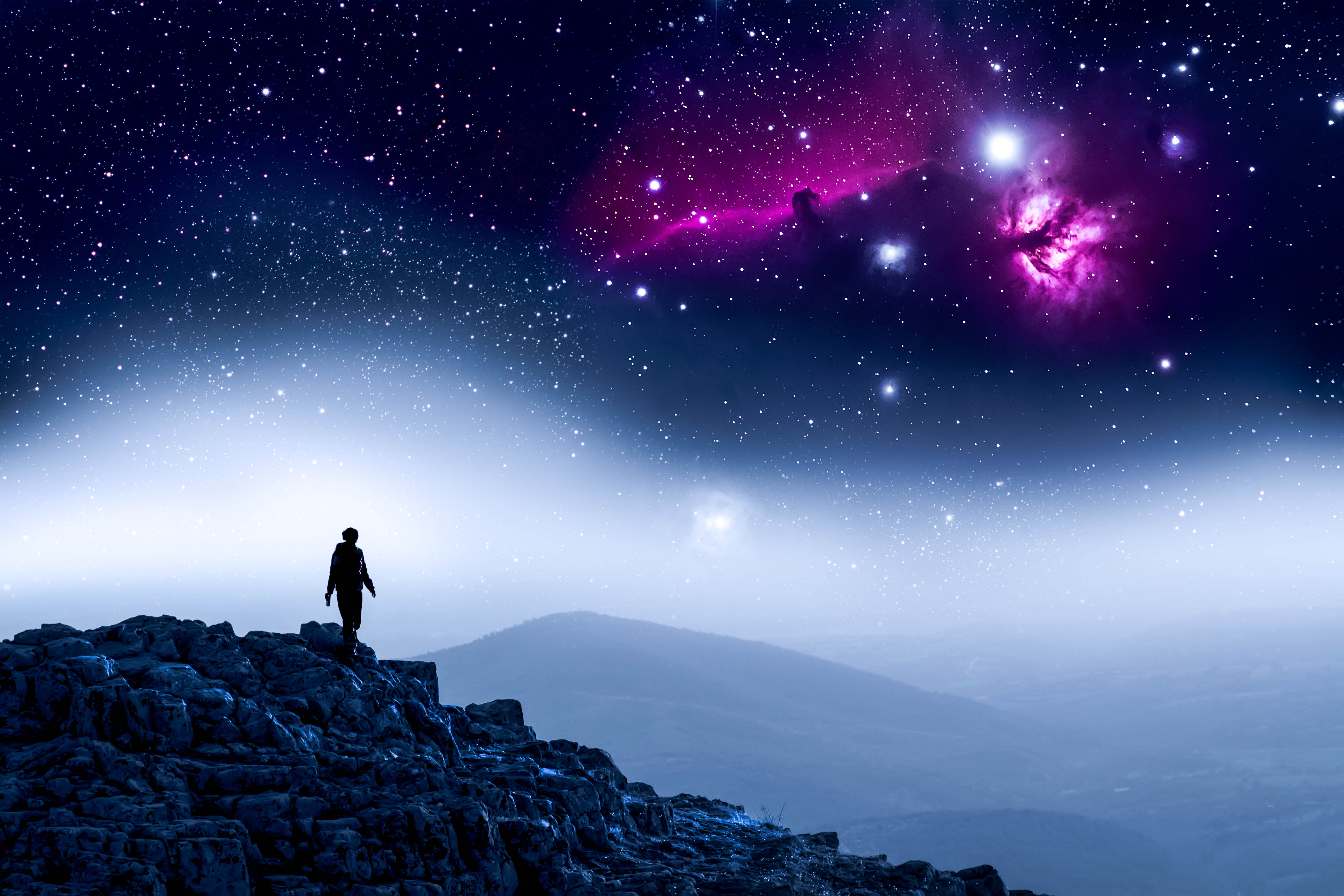 Путь среди звезд. Космос одиночество. Звездное небо и человек. Человек на фоне звездного неба. Человек в космосе.